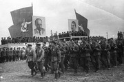 Партизанский парад,посвященный освобождению Минска от немецко-фашистских захватчиков 16 июля  1944 г. Место съемки: г.Минск