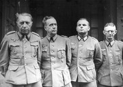 Сдавшийся в плен 2 мая советским войскам вместе с офицерами своего штаба командир 56-го такового корпуса 